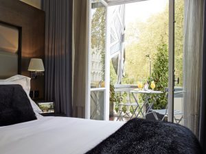 15-bedroom3-ecclestonsquarehotel-londonuk-crhotel