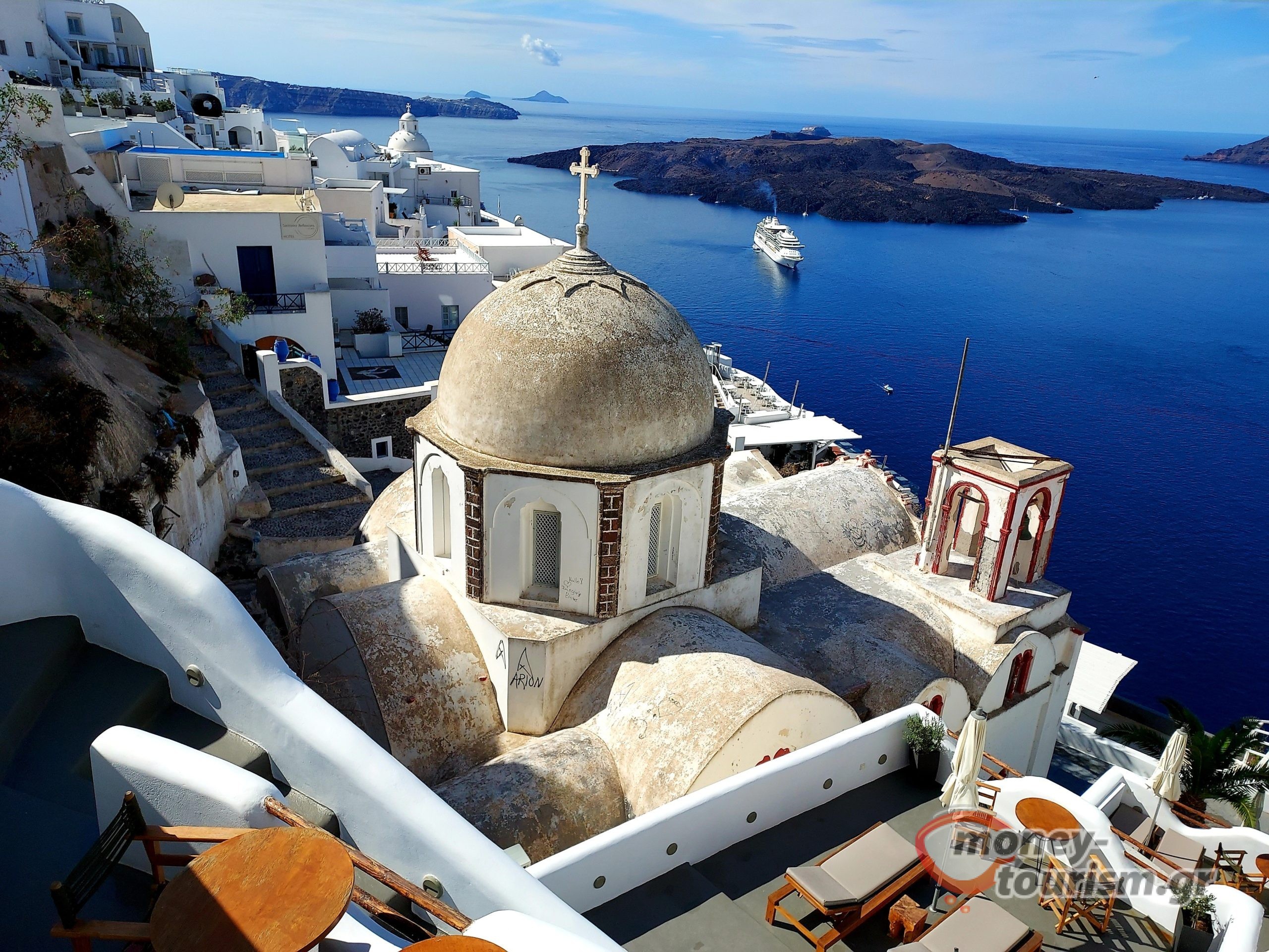 Viaggiatori globali: Santorini la migliore isola d’Europa Grande differenza per la Grecia