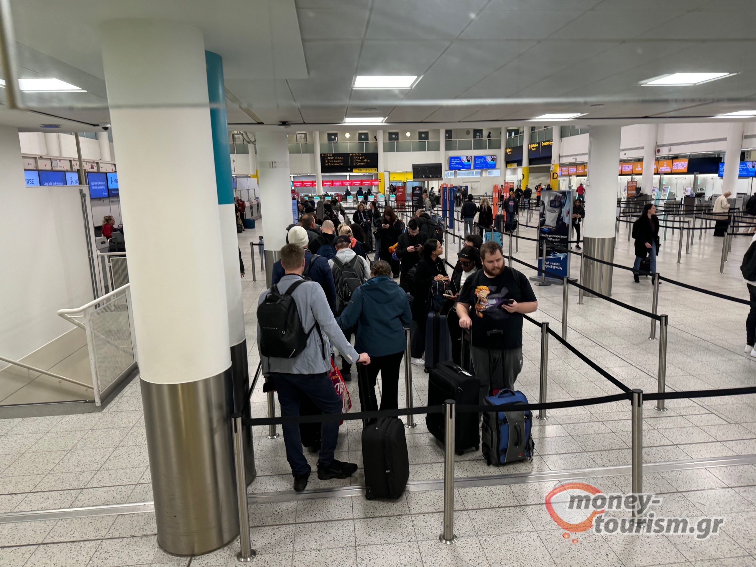 “Παραλύει” το αεροδρόμιο του Gatwick εν μέσω των διακοπών του Πάσχα