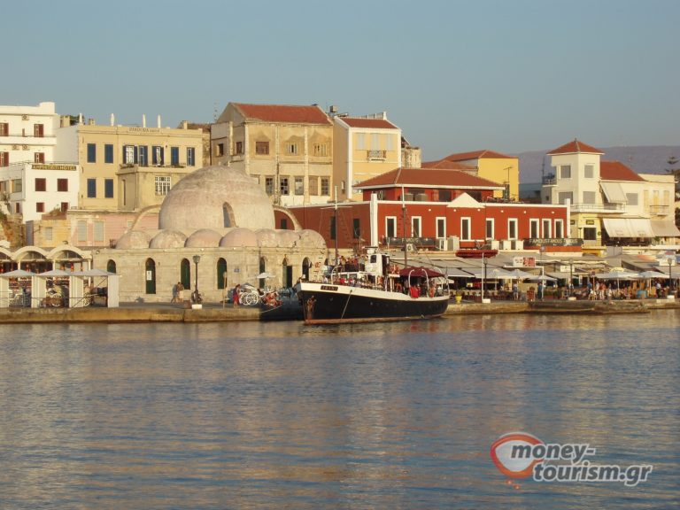 Έκρηξη τιμών στις εξοχικές κατοικίες: Στα 500.000€ το νέο “ταβάνι” έως το 2026 | Η Κρήτη στο επίκεντρο των ξένων επενδυτών