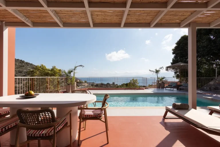 Domes Resorts: Το Pleiades Blossomhill Houses εντάσσεται στη συλλογή Domes Finds